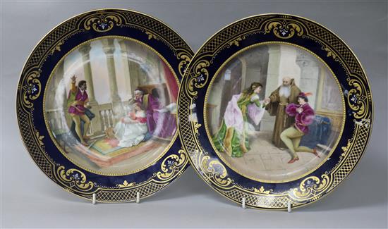A pair of Vienna cabinet plates